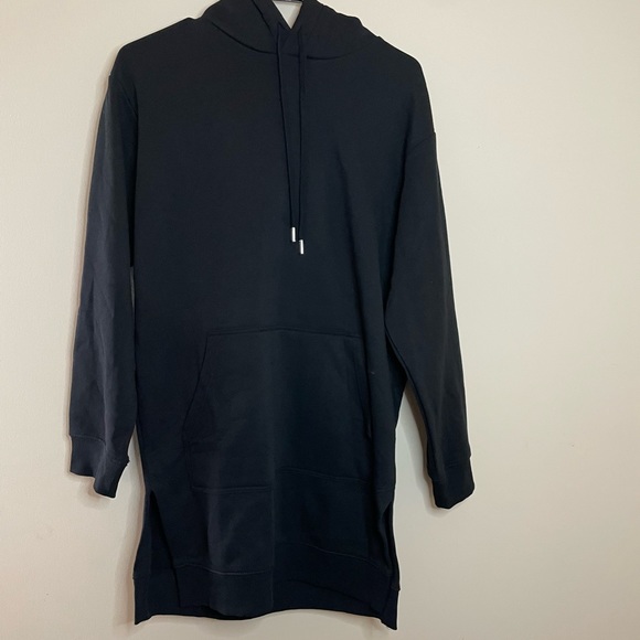 H&M Tops - H&M LONG HOODIE